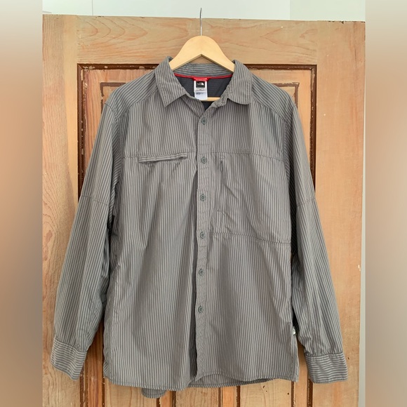 The North Face | Men's lightweight button down | sz L | EUC - Picture 1 of 6